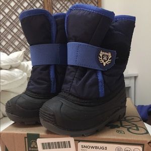 Like new size 5 toddler snowbug 3 boot.